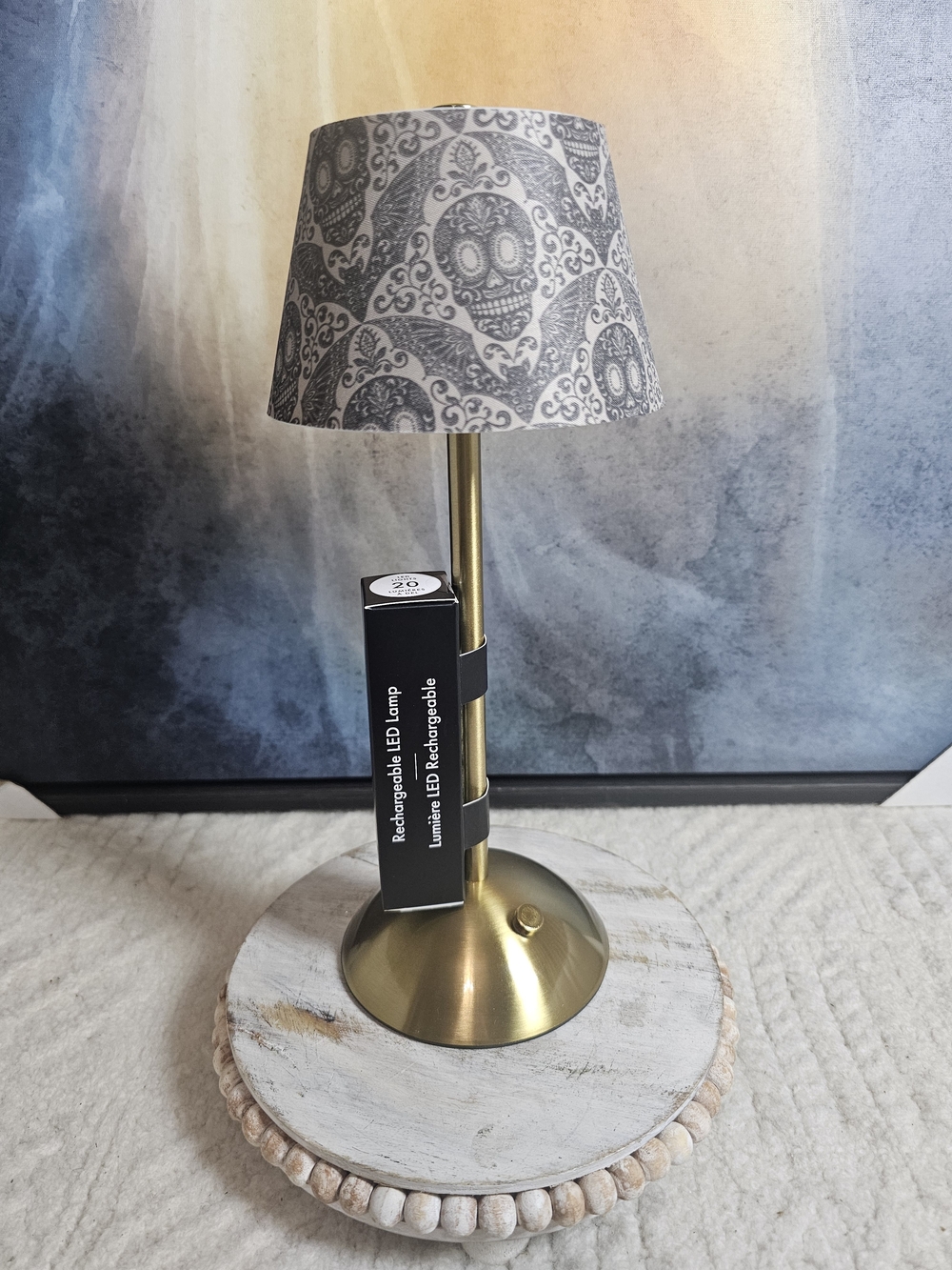 Tahari Halloween Rechargable Table Lamp Skull & Bats  Brand new